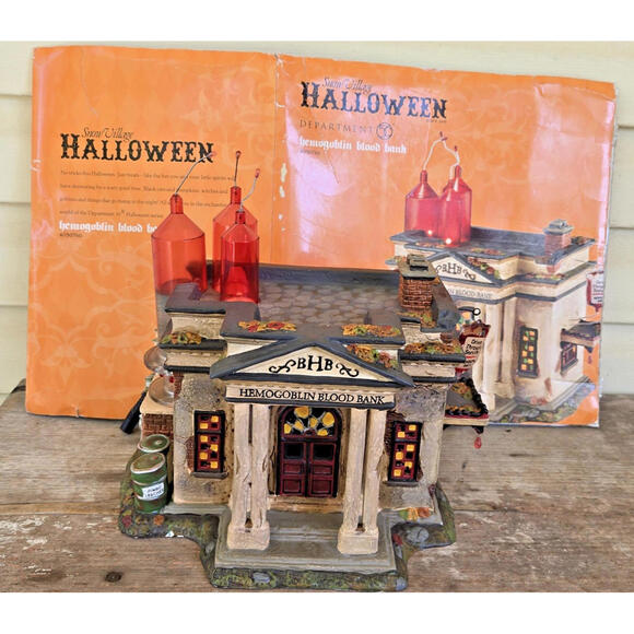 Department 56 Snow Village Halloween Hemoglobin Blood Bank Lighted 4030760 Box